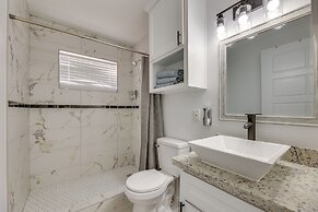 Modern Home in Edinburg: Half-mi Walk to Utrgv!