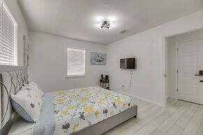 Modern Home in Edinburg: Half-mi Walk to Utrgv!