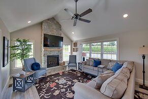 Gorgeous Ronks Retreat: Patio, Grill & Fireplace!
