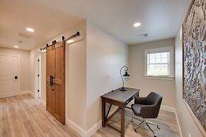 Patio & Yard: Newly Built Retreat in Ronks!