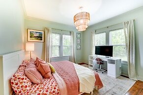 Charming Lake Charles Vacation Rental w/ Yard