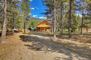 Libby Home w/ Mountain Views: Gazebo & Fire Pit!