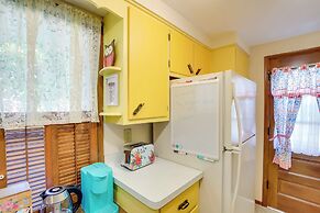 Retro Green Bay Home: Steps to Lambeau Field!