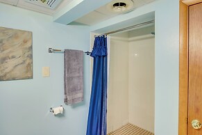 Retro Green Bay Home: Steps to Lambeau Field!