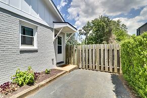 Charming Retreat in Charlottesville w/ Deck!