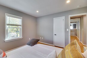 Charming Retreat in Charlottesville w/ Deck!