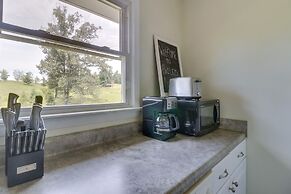 Cozy Charlottesville Getaway in Bailey's Retreat