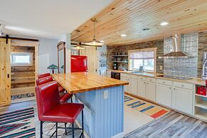 Charming Lake Chautauqua Home: Walk to Water!