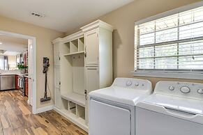 Pensacola Home w/ Private Lanai, 9 Mi to Downtown!