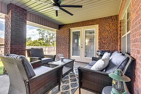 Pensacola Home w/ Private Lanai, 9 Mi to Downtown!