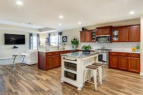 Pensacola Home w/ Private Lanai, 9 Mi to Downtown!