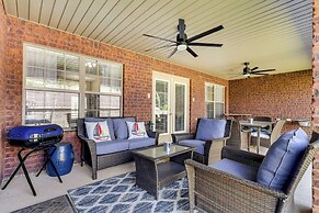 Pensacola Home w/ Private Lanai, 9 Mi to Downtown!