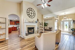 Pensacola Home w/ Private Lanai, 9 Mi to Downtown!