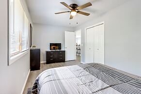 Fire Pit & Dock: Lake of the Ozarks Retreat!