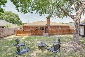 Darling Waxahachie Home With Fire Pit!