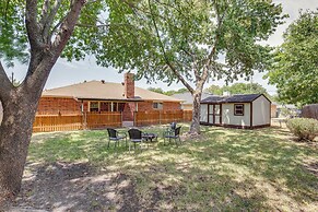 Darling Waxahachie Home w/ Yard & Fire Pit!