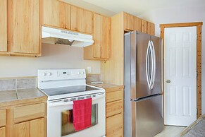 Montana Vacation Rental: 32 Mi to Yellowstone!