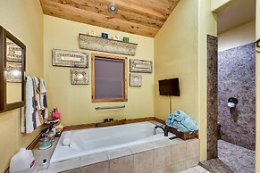 Spacious Riverfront Cabin Near Local Attractions!