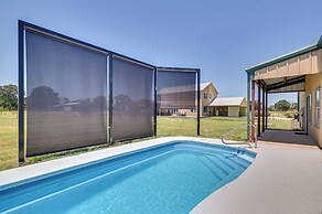 26-acre Pilot Point Ranch Home w/ Pool & Mini Golf