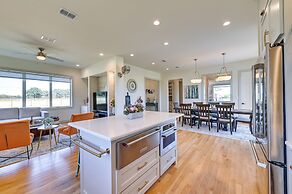 26-acre Pilot Point Ranch Home w/ Pool & Mini Golf