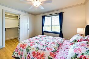 26-acre Pilot Point Ranch Home w/ Pool & Mini Golf