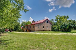 Serene Pacific Getaway: Deck, Grill & Fire Pit!