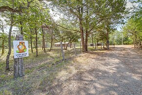 Lazy Bear Cabins 1 at Tuskahoma Near Sardis Lake!