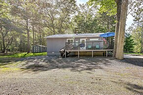 Au Gres Vacation Rental Cabin < 1 Mi to Lake Huron