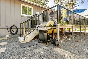 Au Gres Vacation Rental Cabin < 1 Mi to Lake Huron