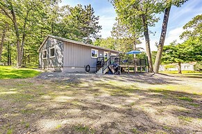 Au Gres Vacation Rental Cabin < 1 Mi to Lake Huron