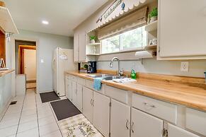 Henderson Vacation Rental < 1 Mi to Norfork Lake!