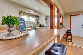Henderson Vacation Rental < 1 Mi to Norfork Lake!
