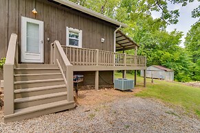 Henderson Vacation Rental < 1 Mi to Norfork Lake!