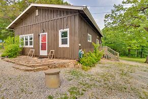 Henderson Vacation Rental < 1 Mi to Norfork Lake!