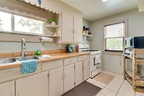 Henderson Vacation Rental < 1 Mi to Norfork Lake!