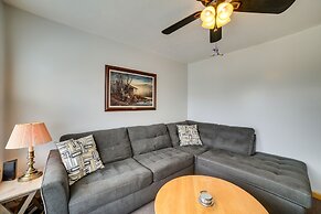 Cottage in Edinboro: Walk to Pat Crawford Beach!