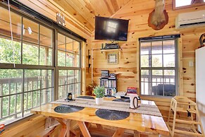 Cozy Lake Sardis Cabin w/ Stunning View!
