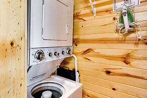 Cozy Lake Sardis Cabin w/ Stunning View!