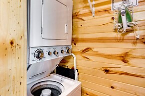 Cozy Lake Sardis Cabin w/ Stunning View!