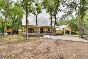 Taylor Vacation Rental w/ Creek Access on 3 Acres!