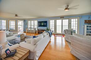 Bayfront White Stone Escape w/ Private Beach!