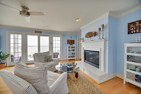 Bayfront White Stone Escape w/ Private Beach!