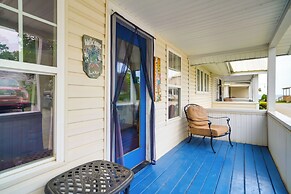 Flamingo Geneva Getaway: Steps to Lake Erie!