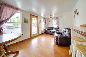 Flamingo Geneva Getaway: Steps to Lake Erie!