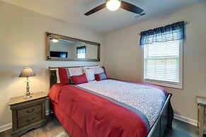 Updated Hubert Vacation Rental 5 Mi to Beaches!