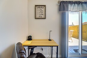 Updated Hubert Vacation Rental 5 Mi to Beaches!