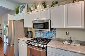 Buchanan Home w/ Deck, 4 Mi to Paris Landing!