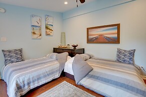 Buchanan Home w/ Deck, 4 Mi to Paris Landing!