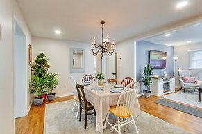 Pet-friendly Berryville Home: Walk to Main Street!