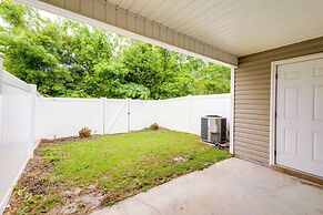 Havelock Home: Private Yard, 2 Mi to Cherry Point!